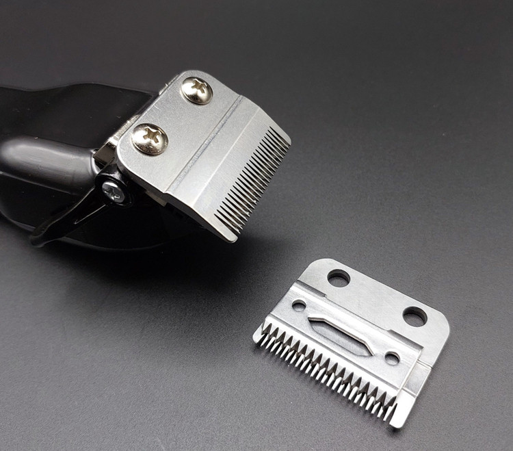 آموزش تصویری نحوه نصب تیغه یدک ماشین اصلاح حیوانات`